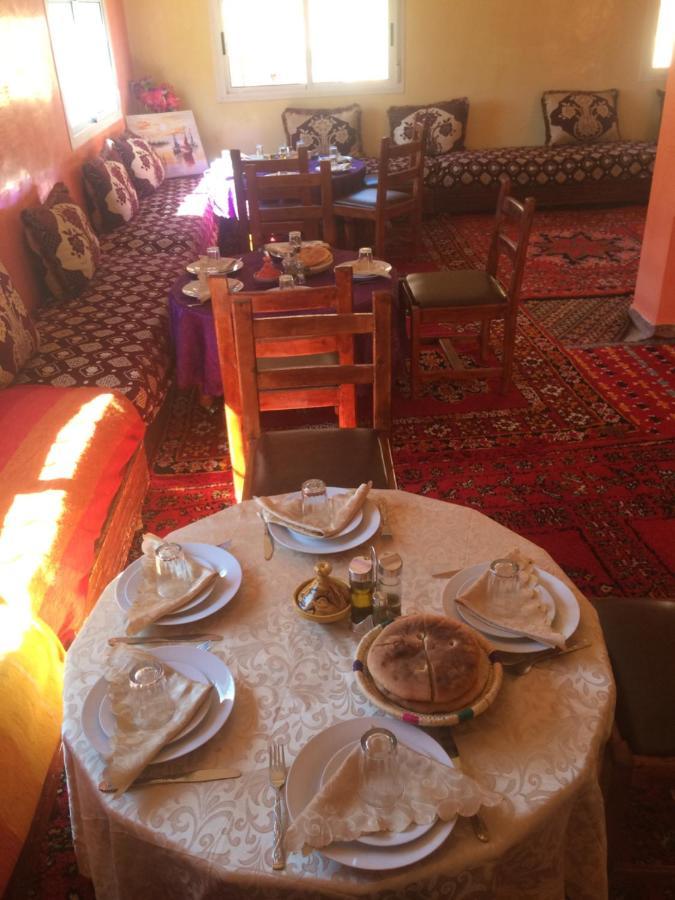 Dar Almanadir Todra Hostel Aït Baha Kültér fotó