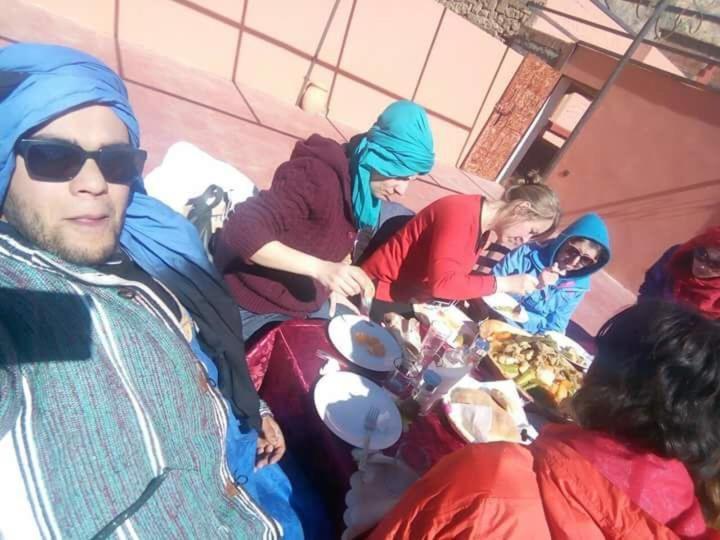Dar Almanadir Todra Hostel Aït Baha Kültér fotó