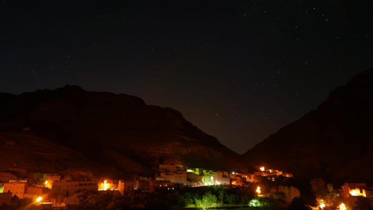 Dar Almanadir Todra Hostel Aït Baha Kültér fotó
